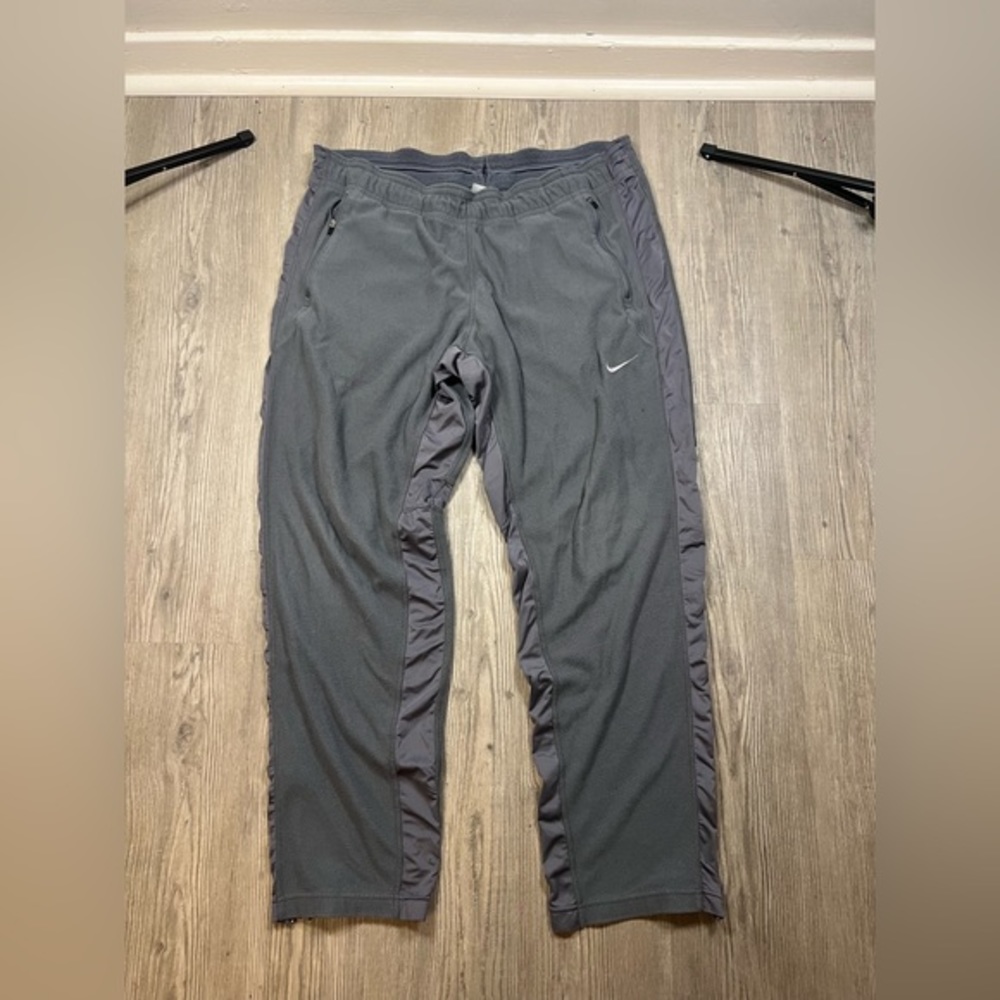 Vintage Nike Gray men's sweatpants joggers size X-Large gray tag